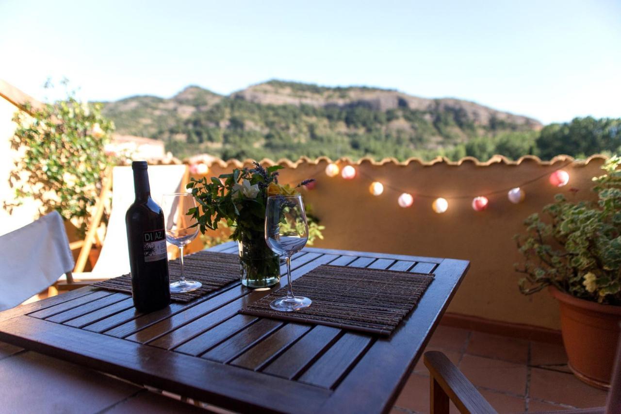 Atico Con Terraza En Graus-Pirineo De Huesca Apartment Luaran gambar
